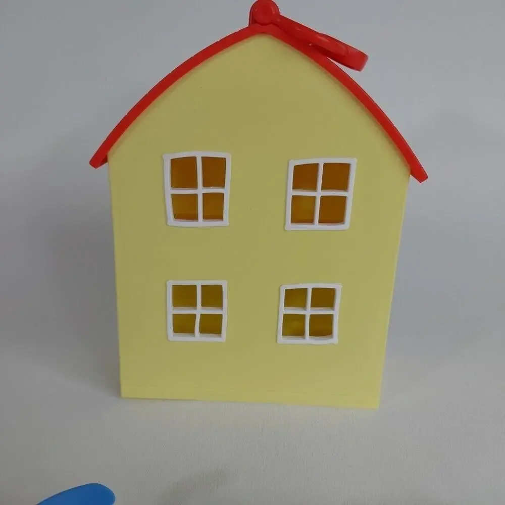 Small Fold‎ Up And Take Peppa House With Figures And Accesories Peppa Pig Family